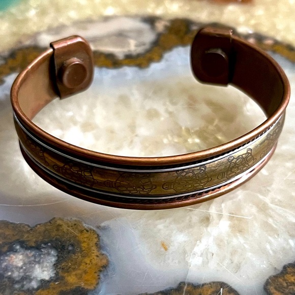 Brass Copper Engraving Sea Turtles Cuff Bracelet Vintage 70’s Handmade - Picture 2 of 4